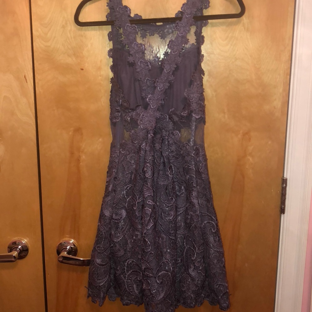 TOPSHOP LACE DRESS - Picture 3 of 7